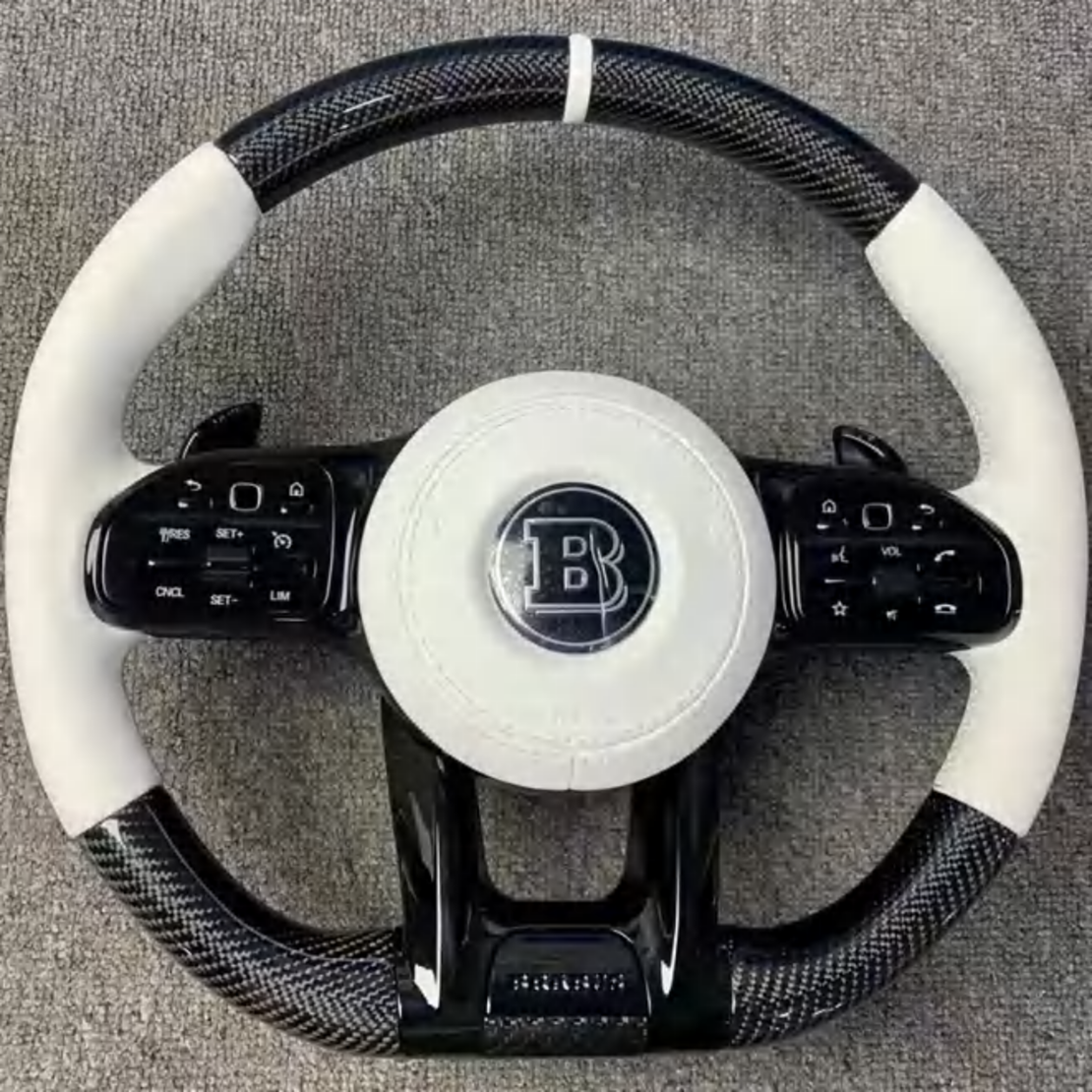 Mercedes Brabus спортен волан – Carbon & Бяла кожа (2020–2023)
