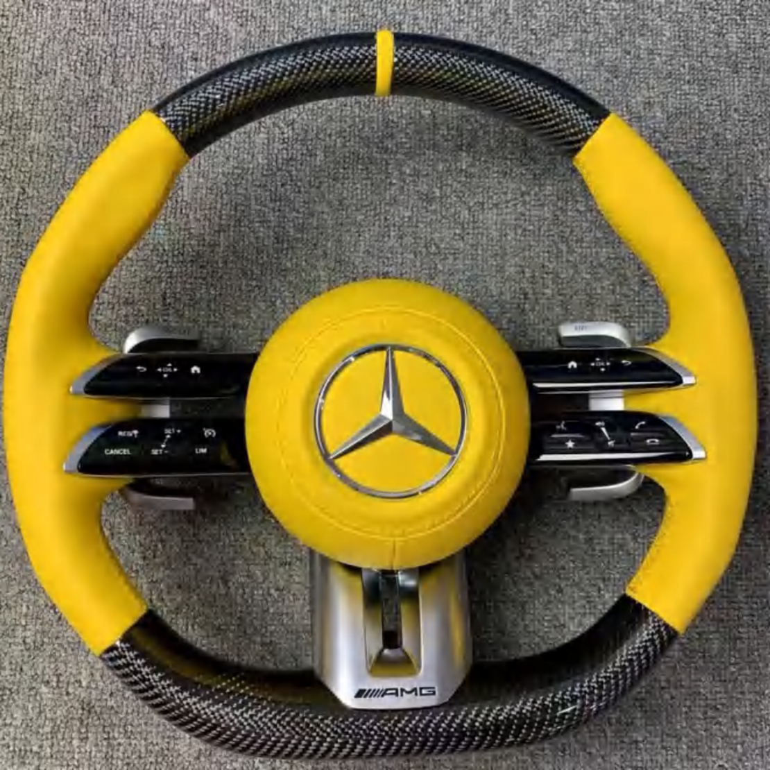 Mercedes AMG спортен волан – Carbon & Жълта кожа (2020–2023)