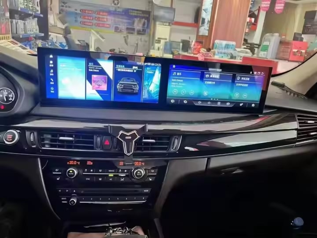 Dual Display 21