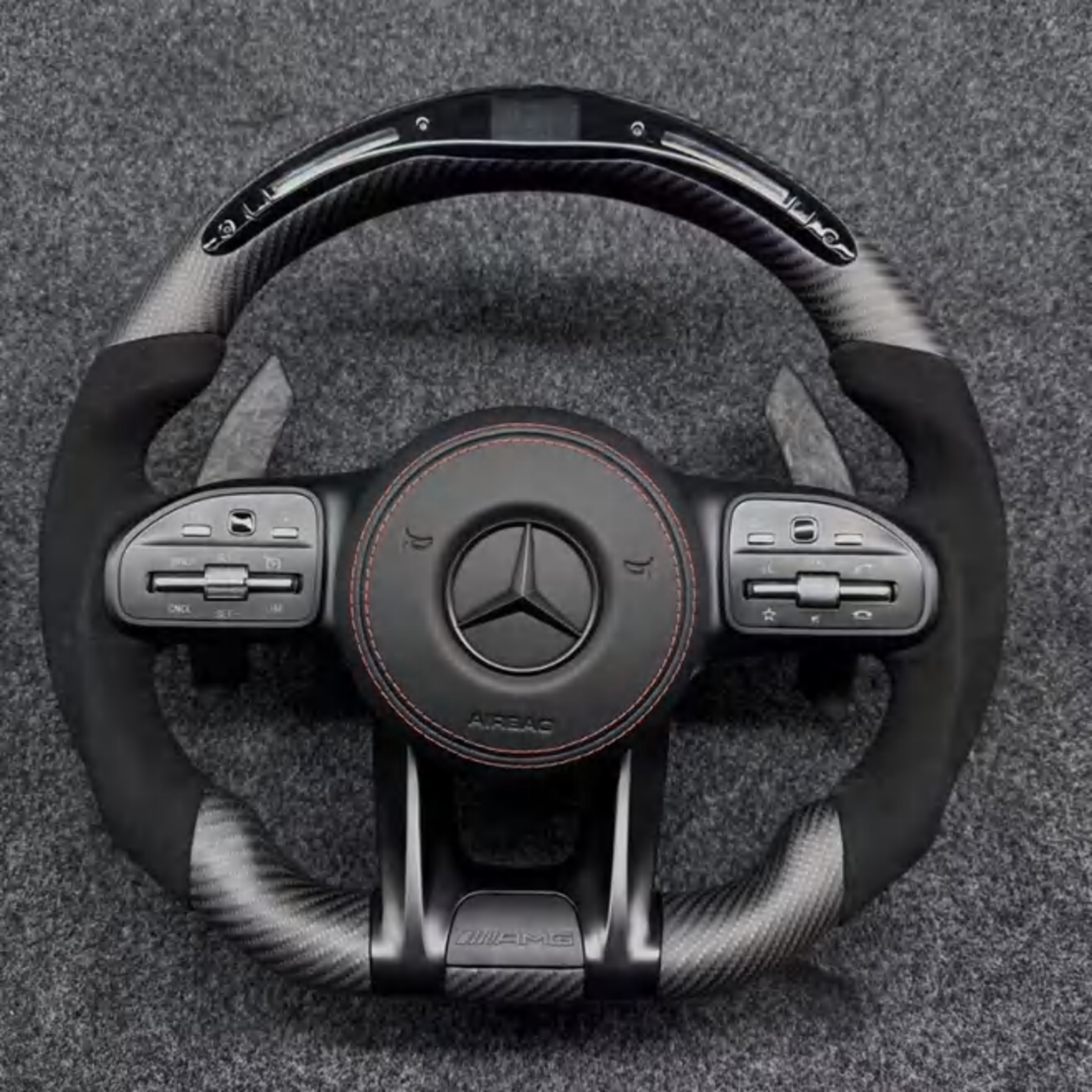 Mercedes AMG спортен волан с LED дисплей – Carbon & Червен шев (2019–2022)