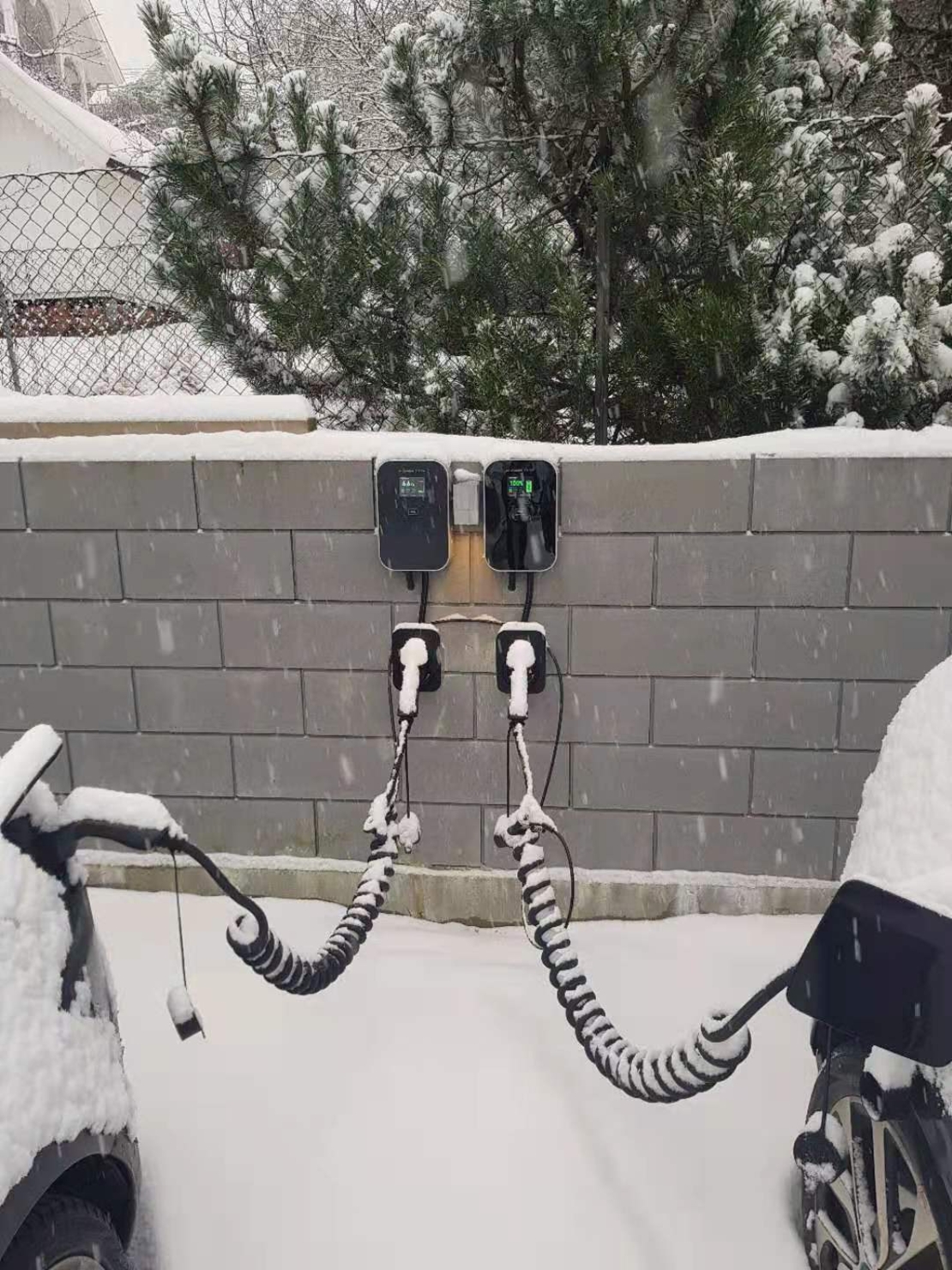 EV зарядна станция BESEN 7-22kW 16-32A 1/3 фаза с APP