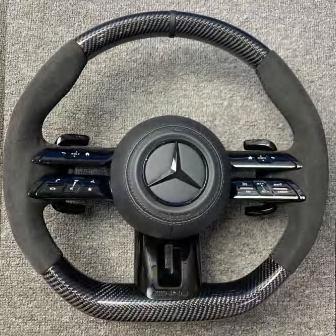 Mercedes AMG спортен волан – Carbon & Алкантара (2019–2022)