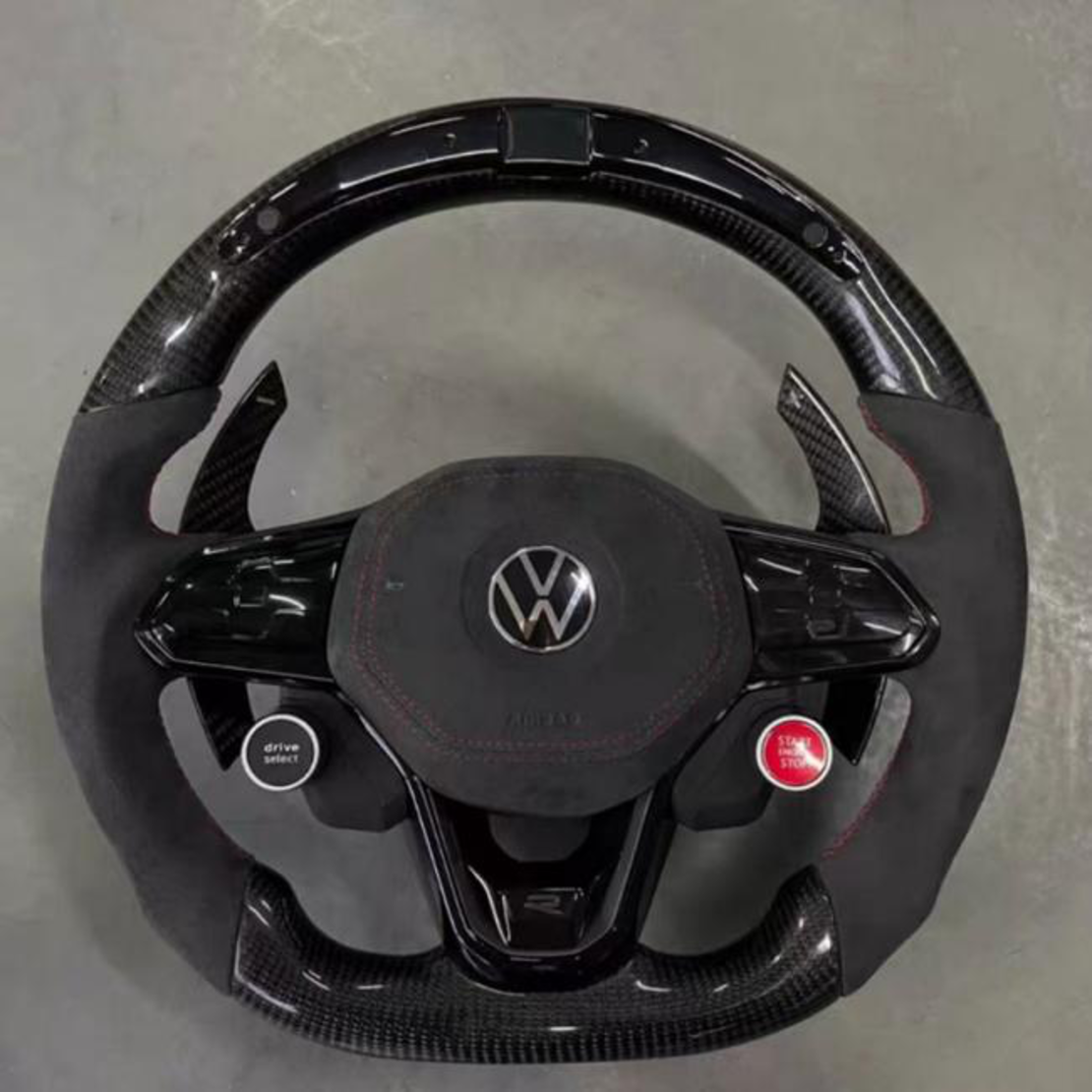 VW спортен волан карбон и алкантара с бутони Drive Select / Start-Stop