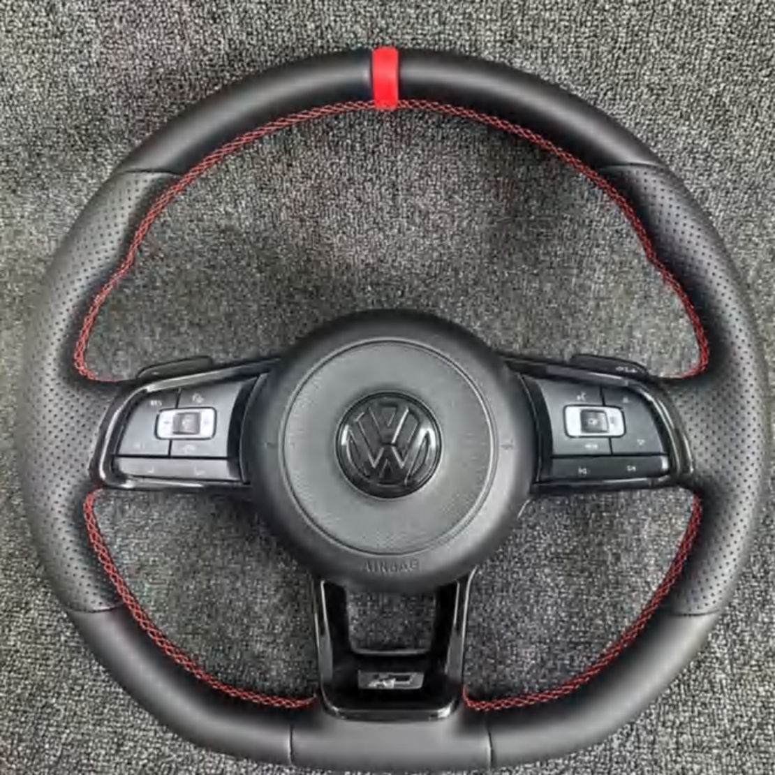 Volkswagen спортен волан – кожа и червен шев (Golf, Passat, Tiguan)