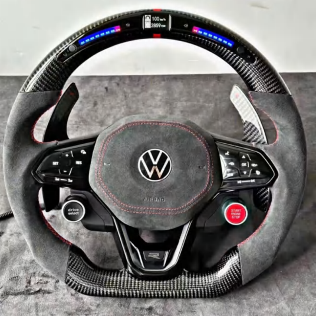 VW спортен волан с дисплей, карбон и алкантара