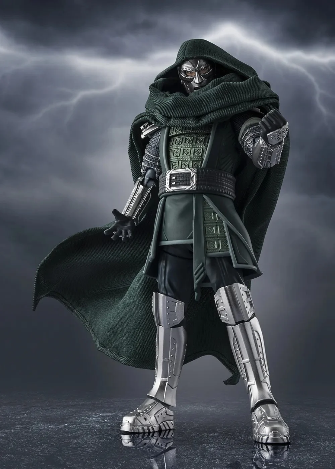 PRE-ORDER: Avengers: Doomsday - Doctor Doom S.H.Figuarts Екшън Фигурка 16 см.