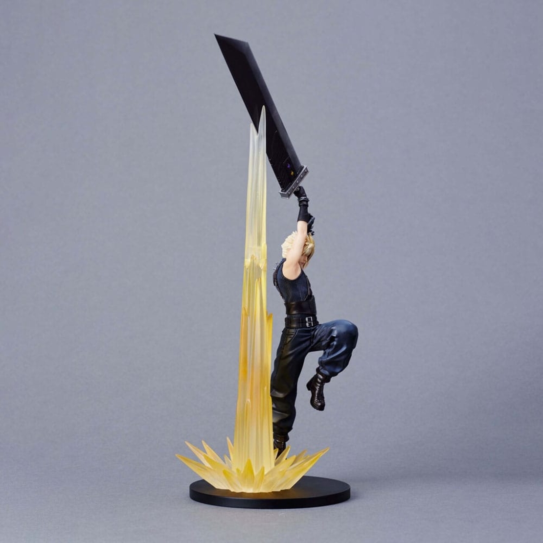 PRE-ORDER: Final Fantasy VII Rebirth - Cloud Strife Колекционерска Фигурка 30 см.