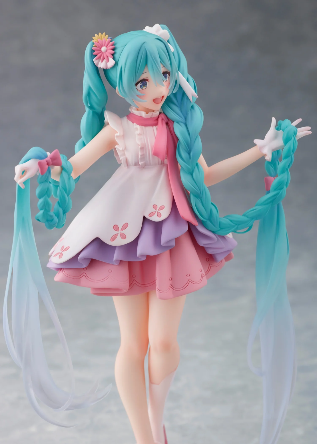 PRE-ORDER: Hatsune Miku - Wonderland Rapunzel Колекционерска Фигурка