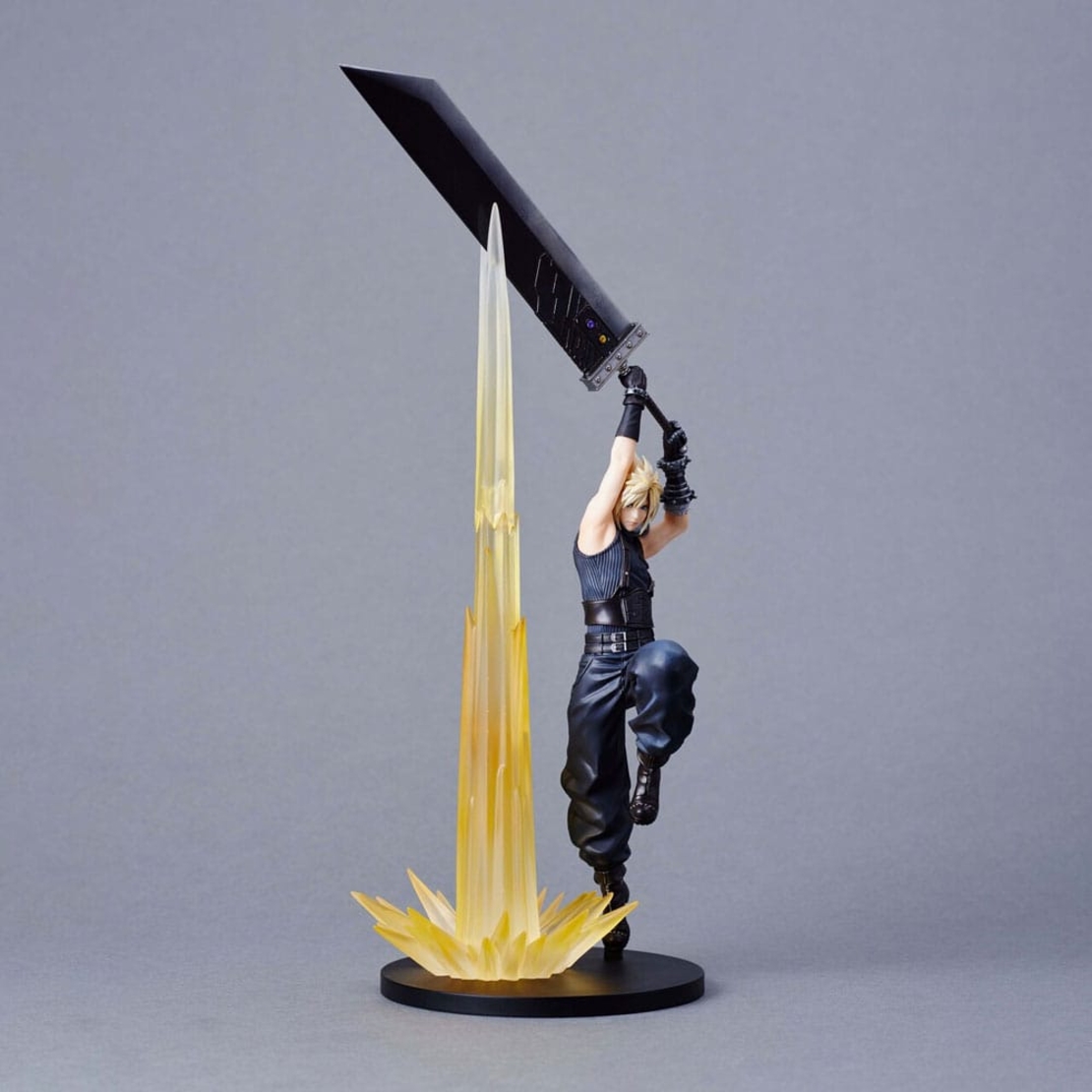 PRE-ORDER: Final Fantasy VII Rebirth - Cloud Strife Колекционерска Фигурка 30 см.