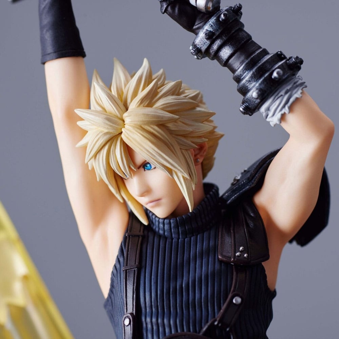PRE-ORDER: Final Fantasy VII Rebirth - Cloud Strife Колекционерска Фигурка 30 см.