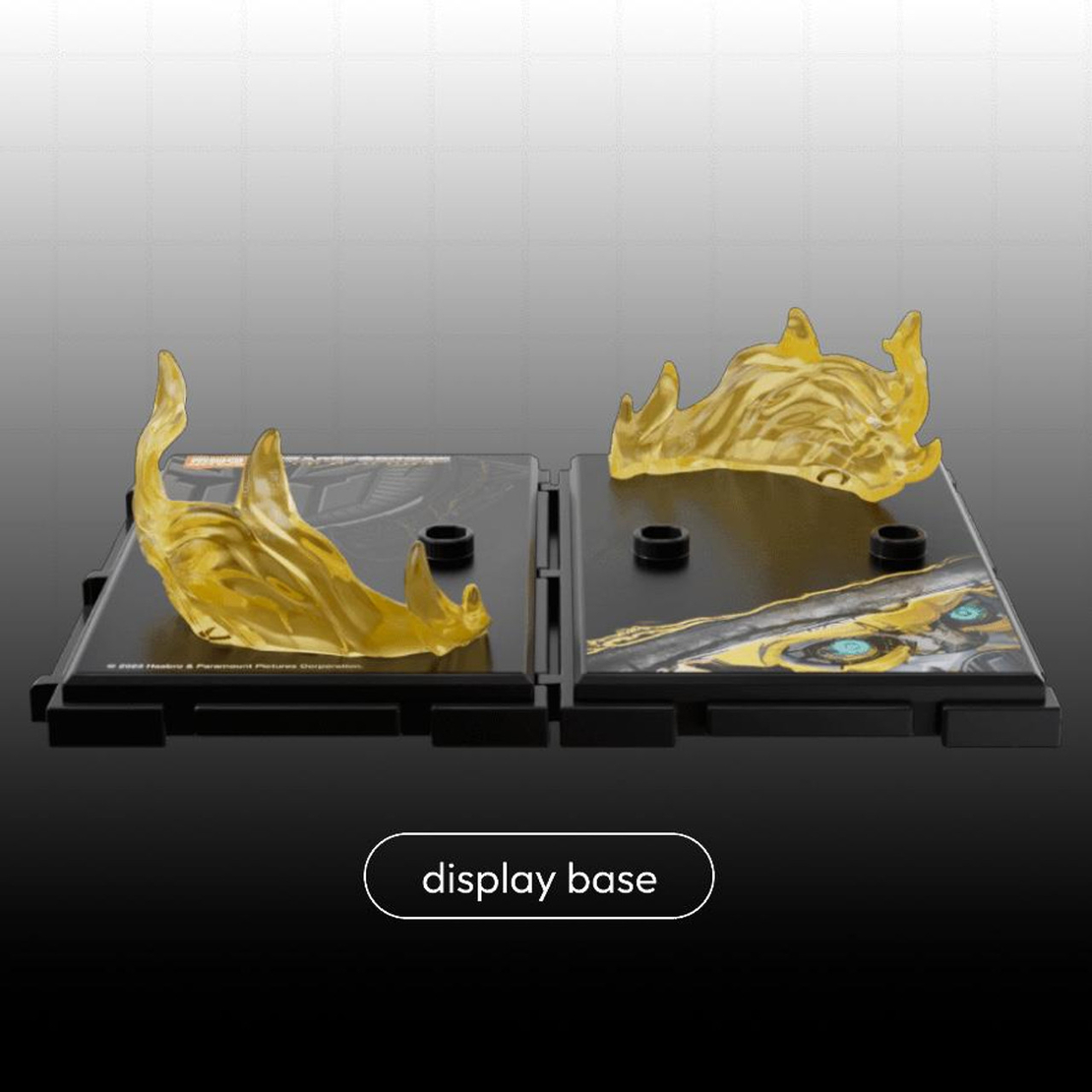 PRE-ORDER: Transformers - Bumblebee Model Kit Classic Class LED Фигурка