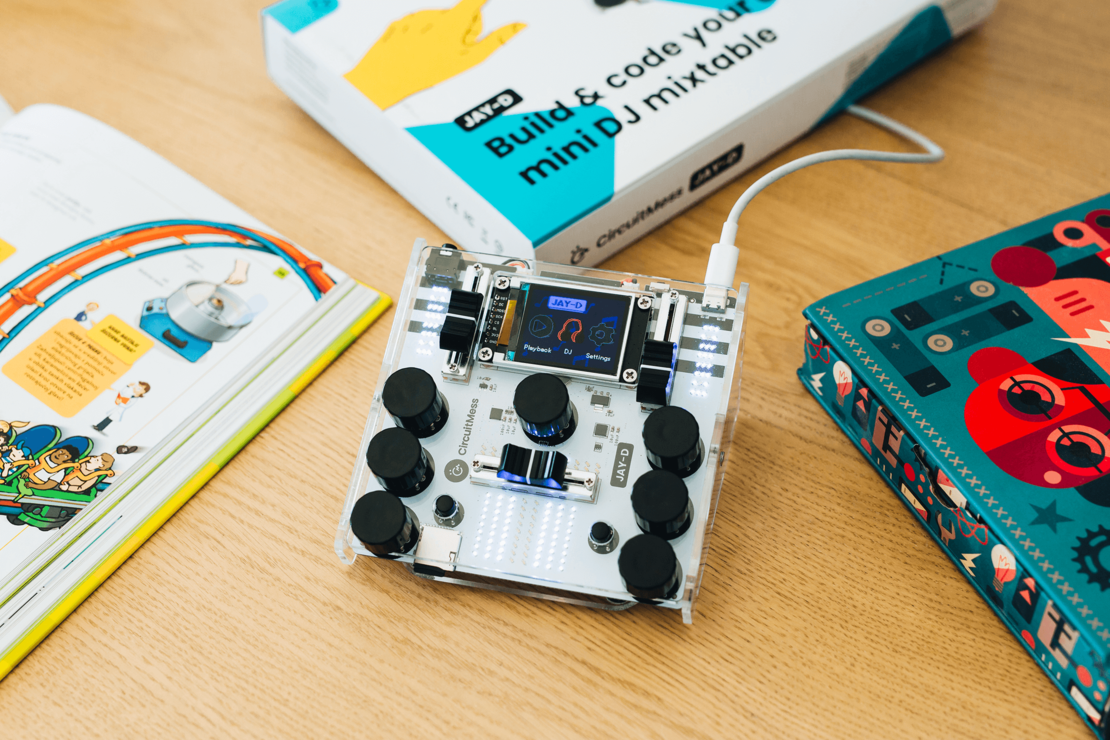 CircuitMess Jay-D - DIY DJ mixer