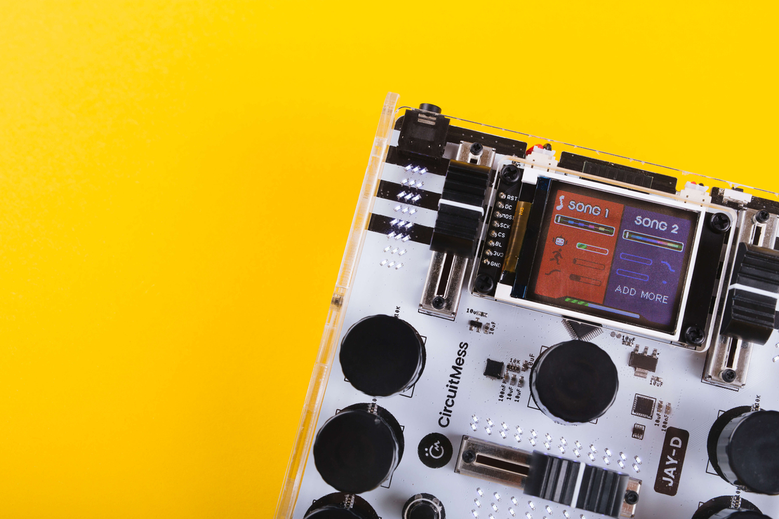CircuitMess Jay-D - DIY DJ mixer