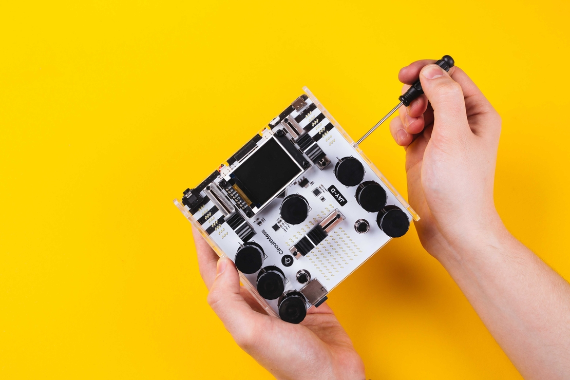 CircuitMess Jay-D - DIY DJ mixer