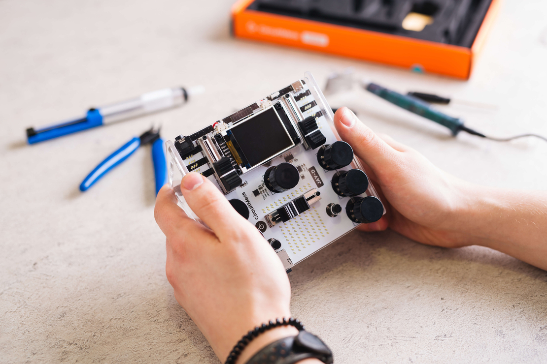 CircuitMess Jay-D - DIY DJ mixer