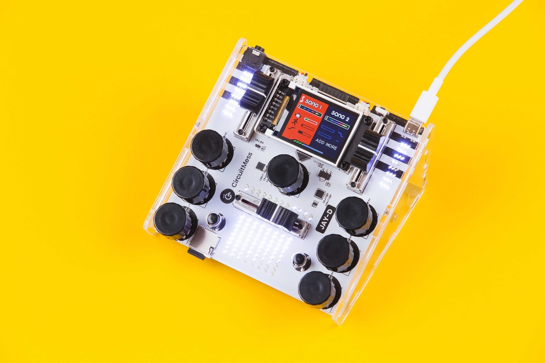 CircuitMess Jay-D - DIY DJ mixer