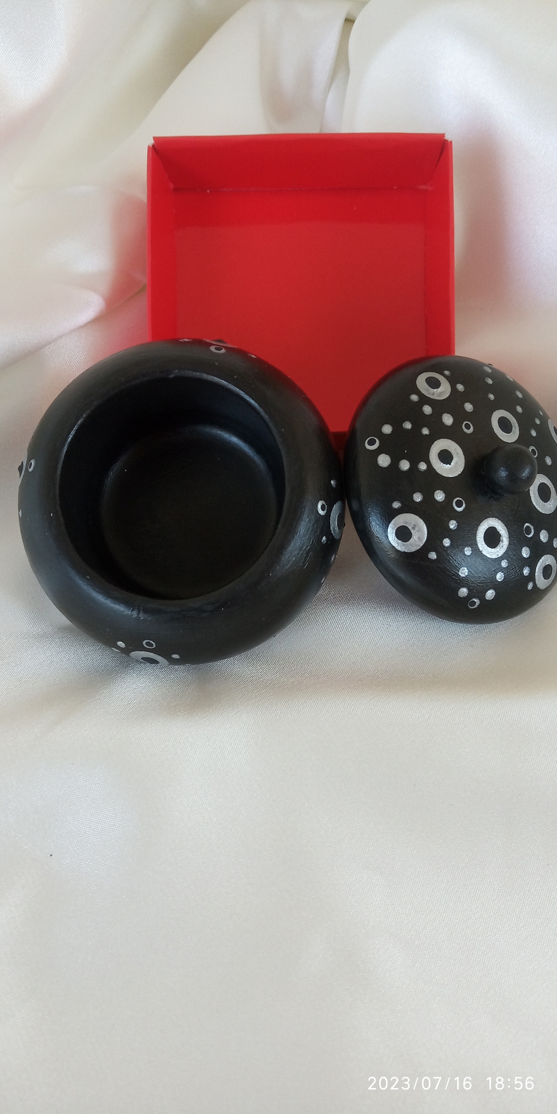 малка кутийка за бижута