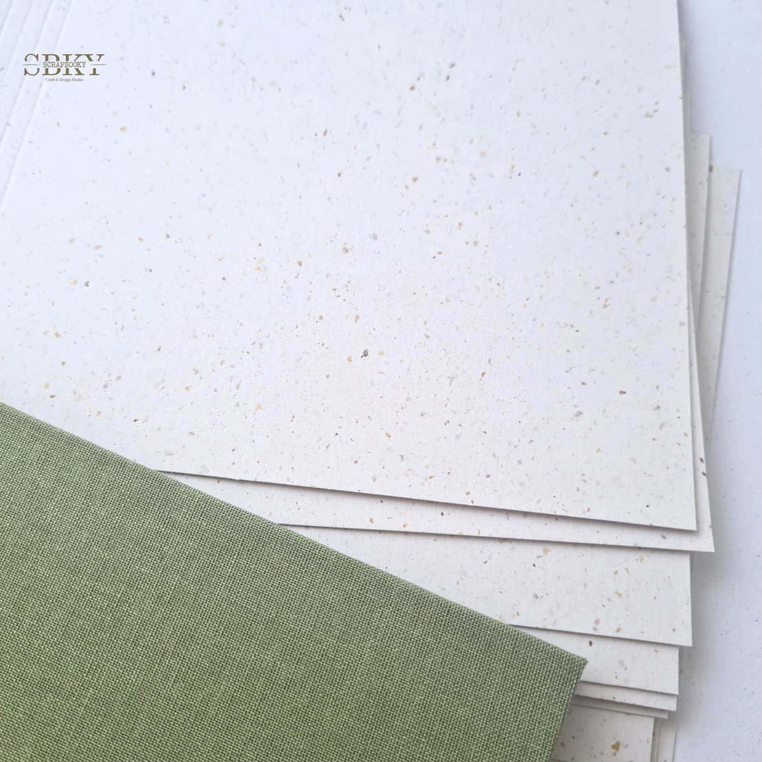 Blank Retro Album, military green