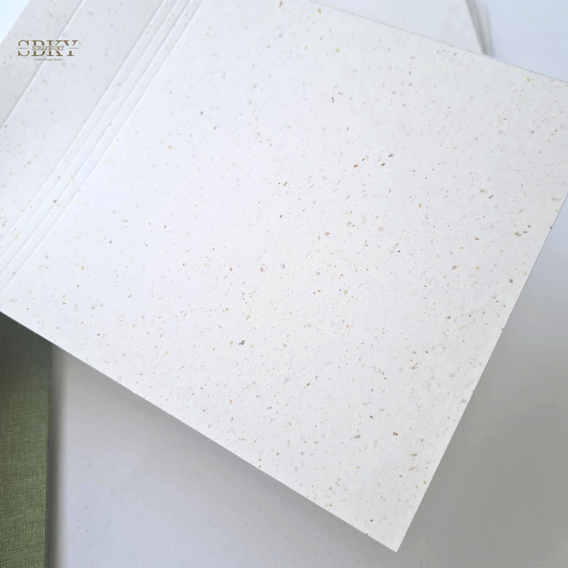 Blank Retro Album, military green
