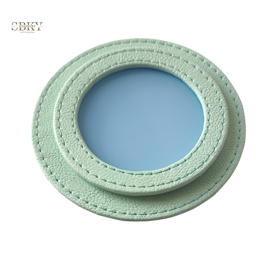 Shaker element with artificial leather, mint
