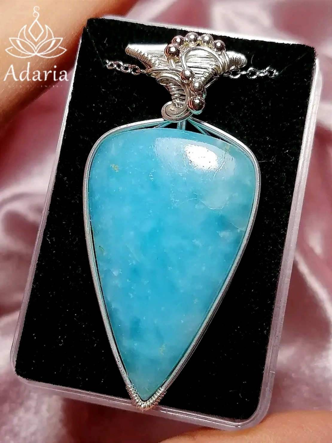 Сребърно колие с Хемиморфит