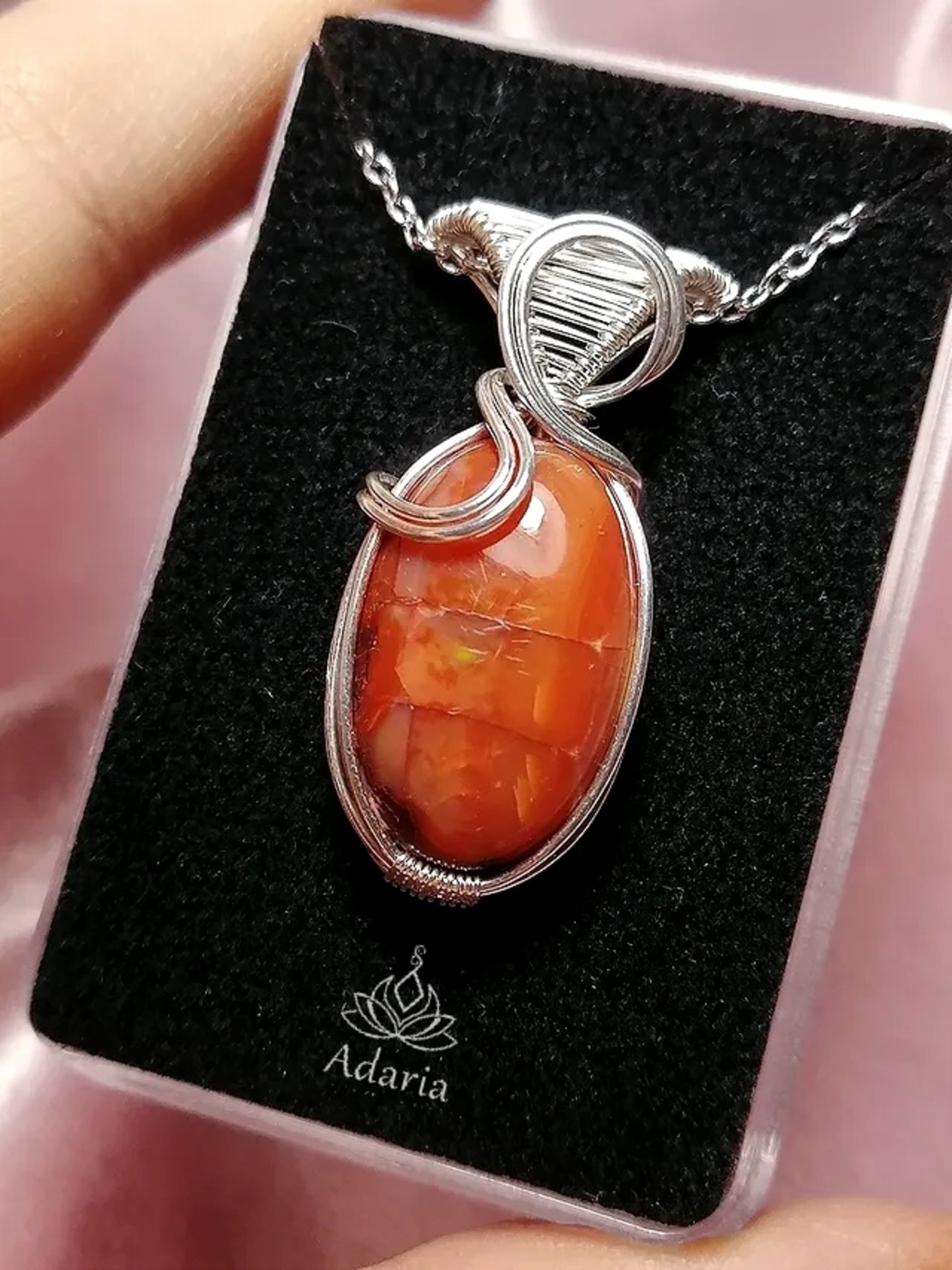 Сребърно колие с Мексикански Опал