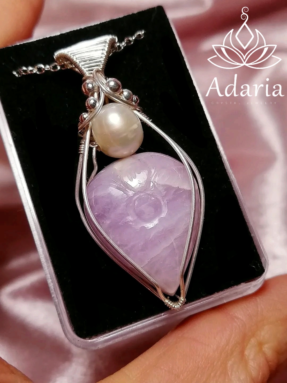 Сребърно колие с Кунцит и Перла
