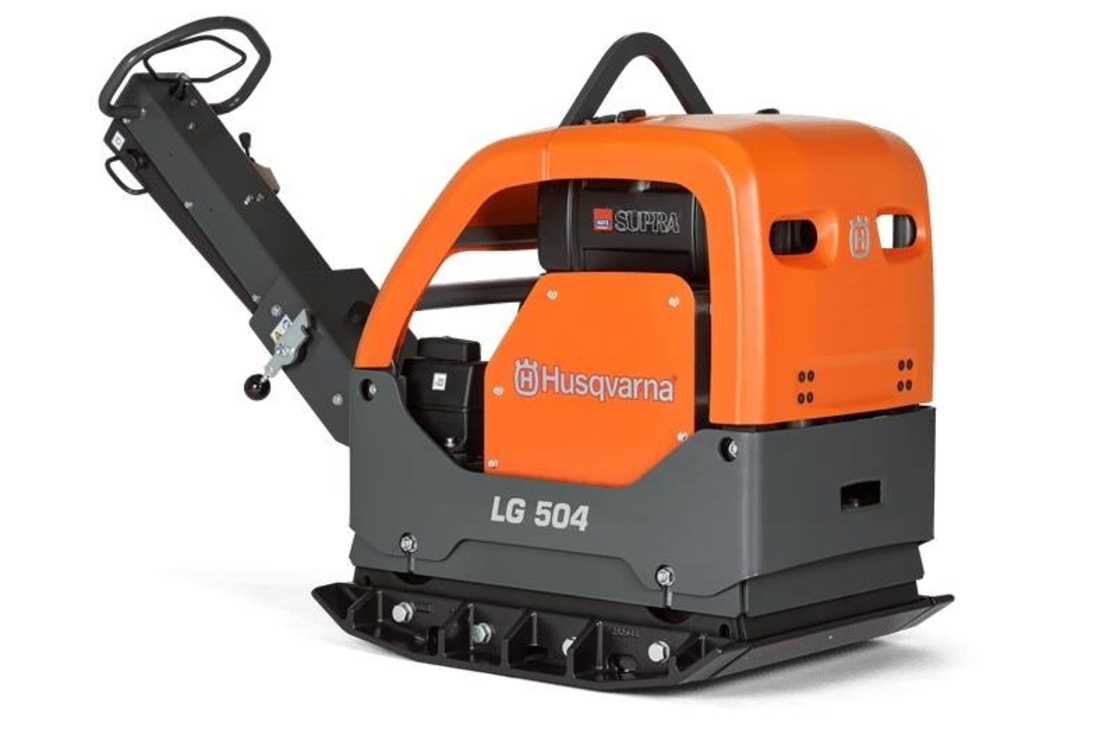 Трамбовка Husqvarna Construction реверсивна бензинова 5300 W, 8.4 к.с., 500 мм, 40 kN, 25 м/мин, LG 300