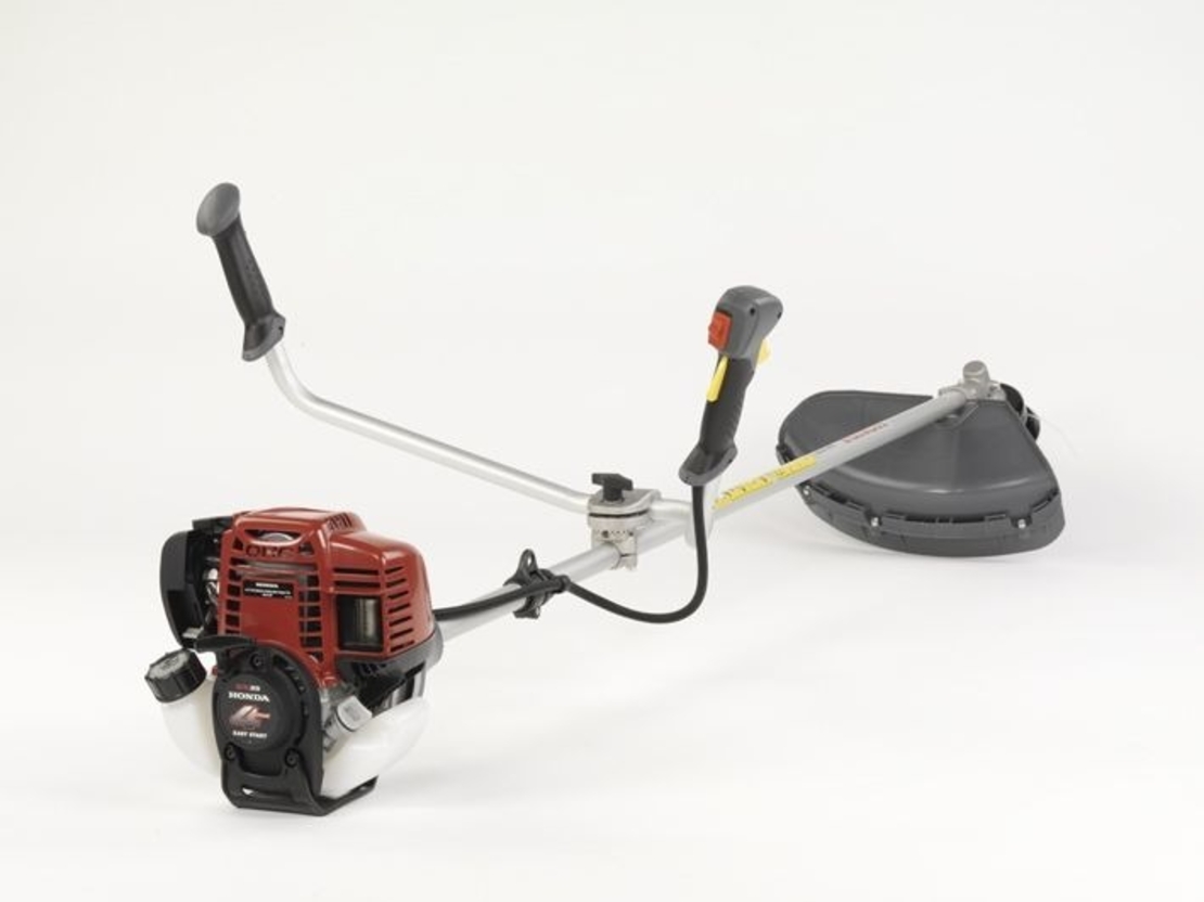 Коса Honda бензинова моторна ръчна 4-тактова 1 kW, 1.34 к.с., 35 см3, UMK 435 UEET