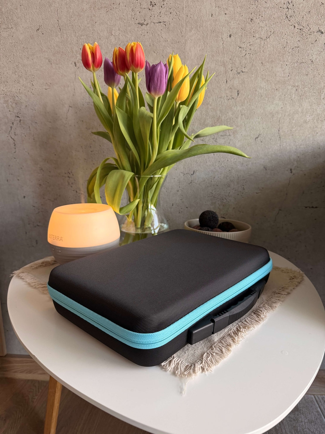 Голям куфар-органайзер за 60 бутилки етерични масла