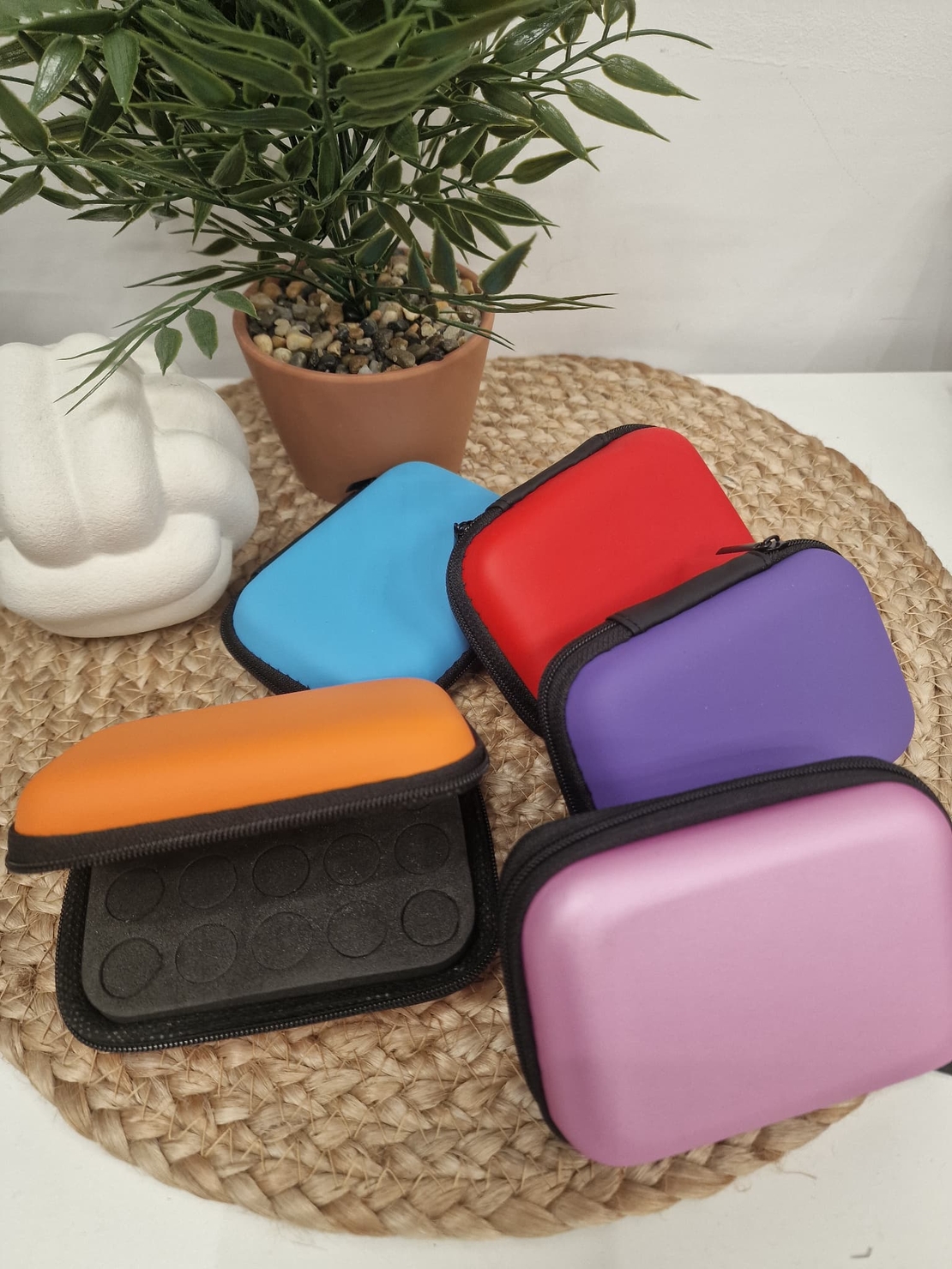 Мини несесер за 15 отливки от 2 мл с етерични масла