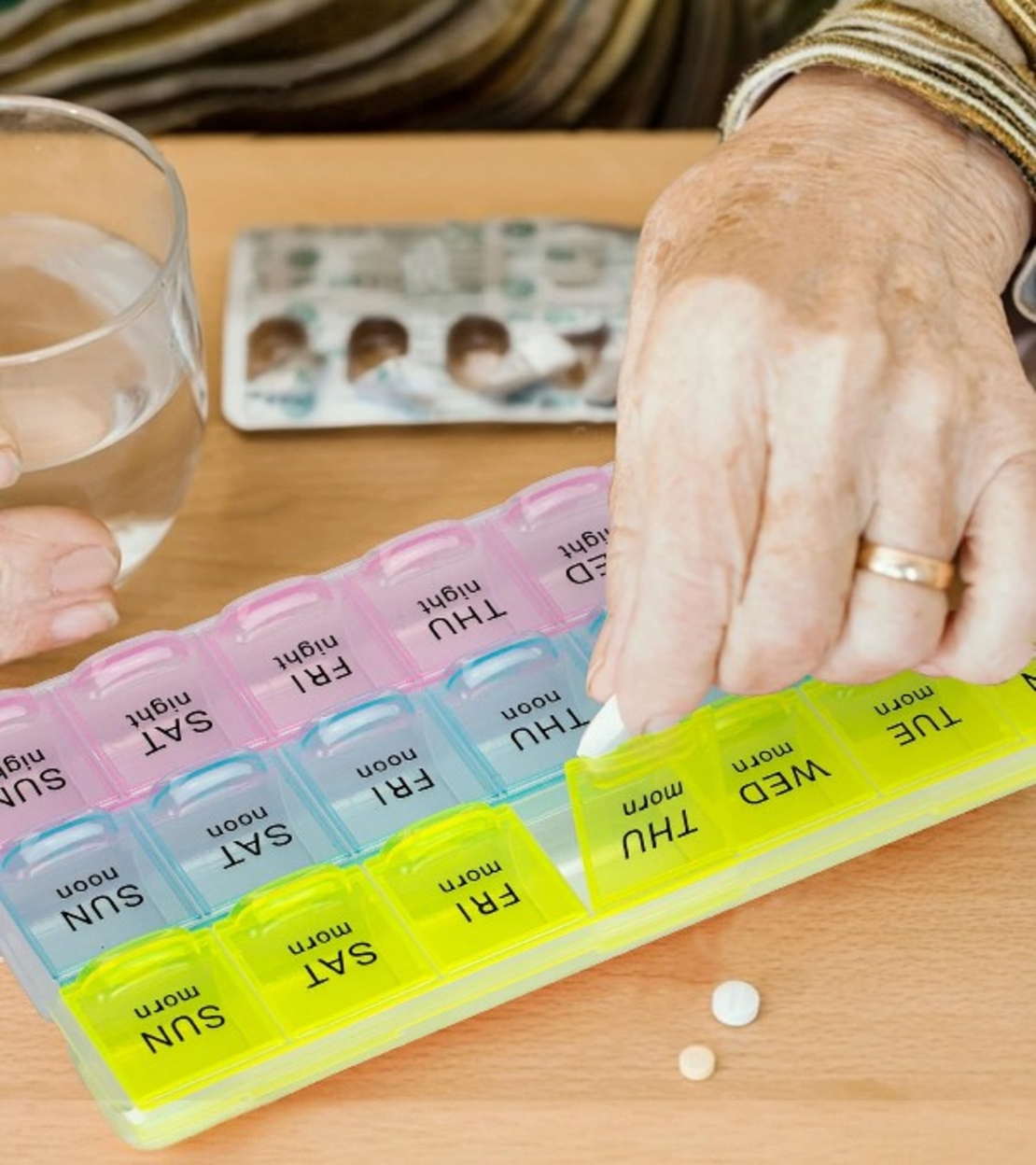 Кутия за лекарства 21 отделения