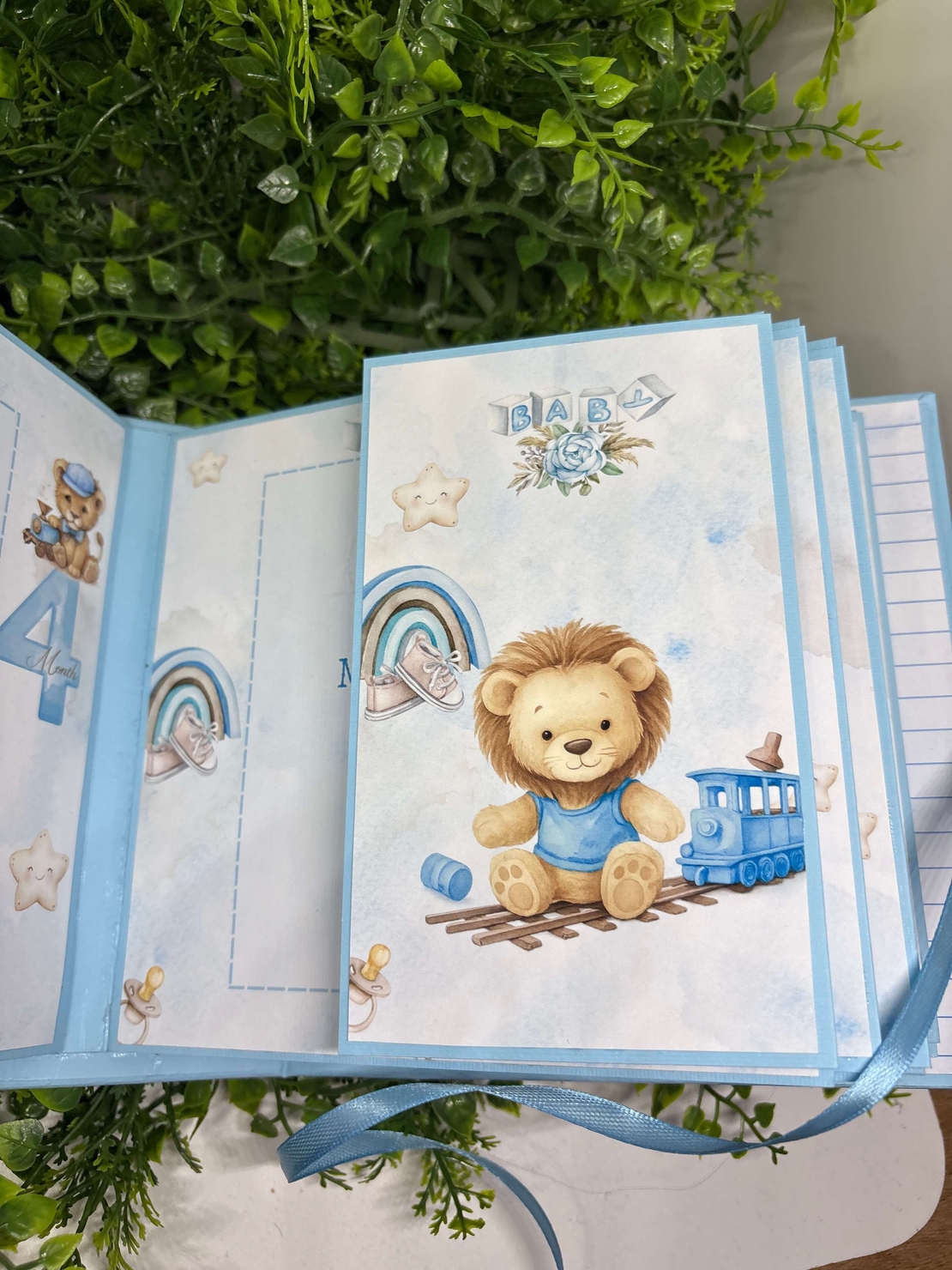 Албум-дневник „Сини лъвчета“ – персонализиран