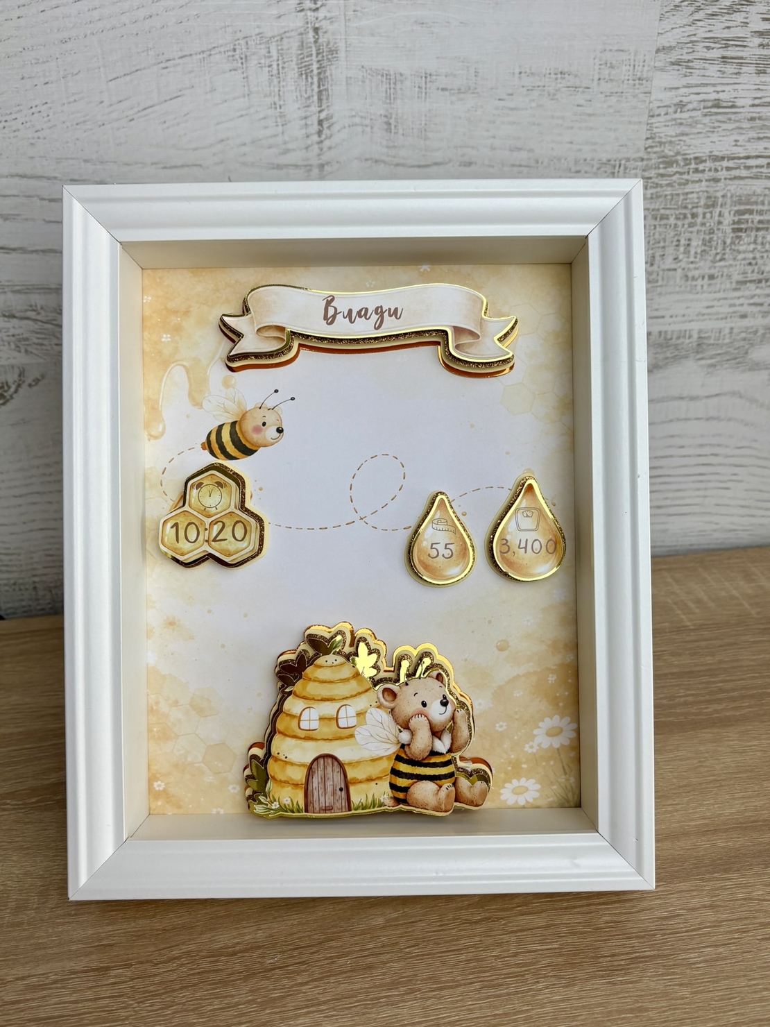 Рамка визитка за новородено - медена пчеличка
