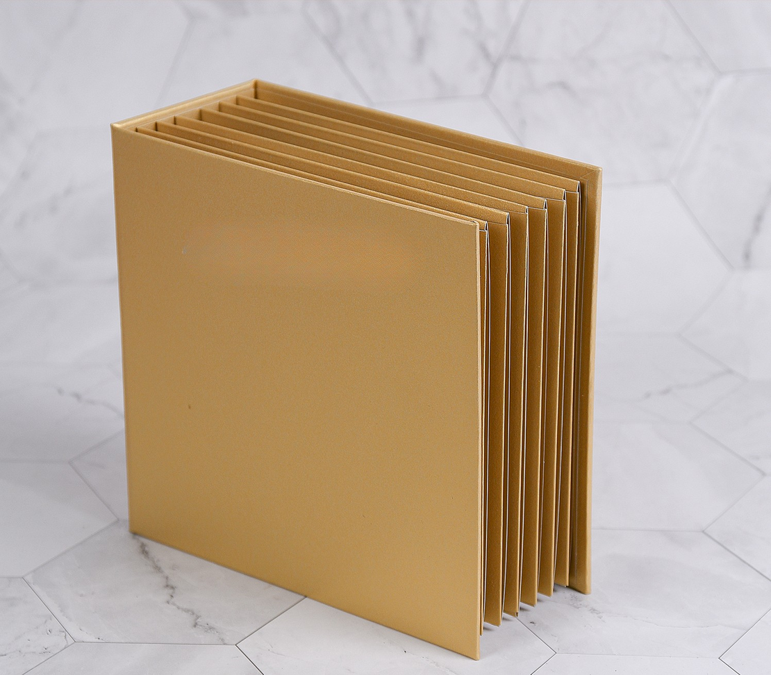 Бебешки албум за спомени „Горски животни“ – персонализиран