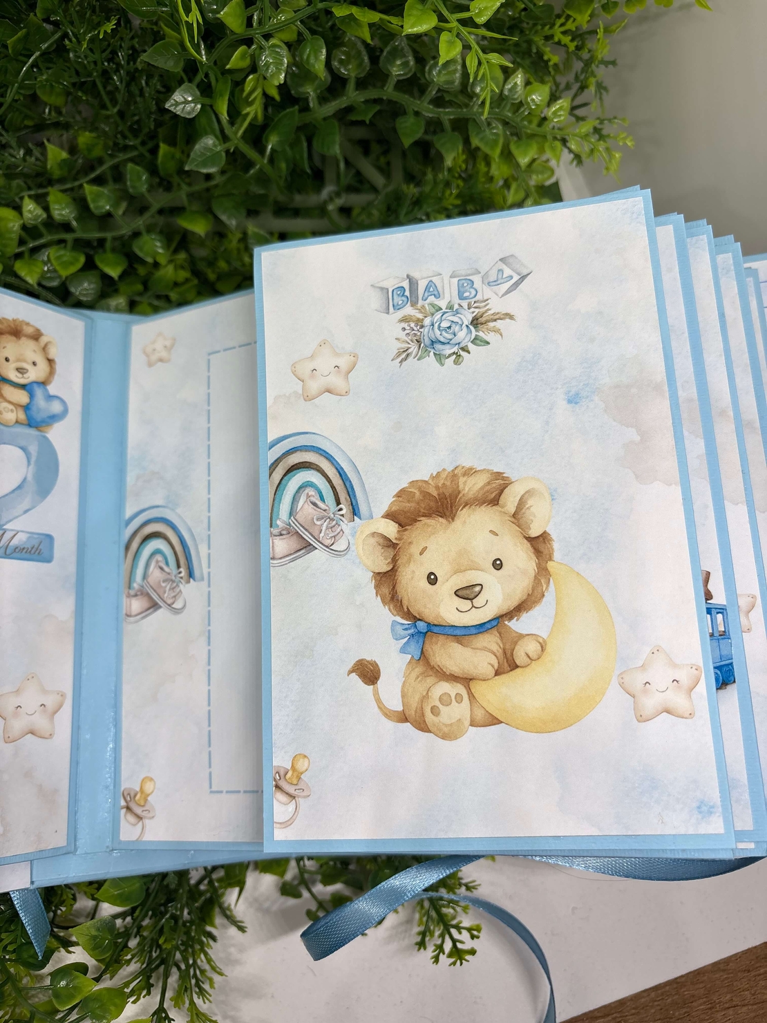 Албум-дневник „Сини лъвчета“ – персонализиран