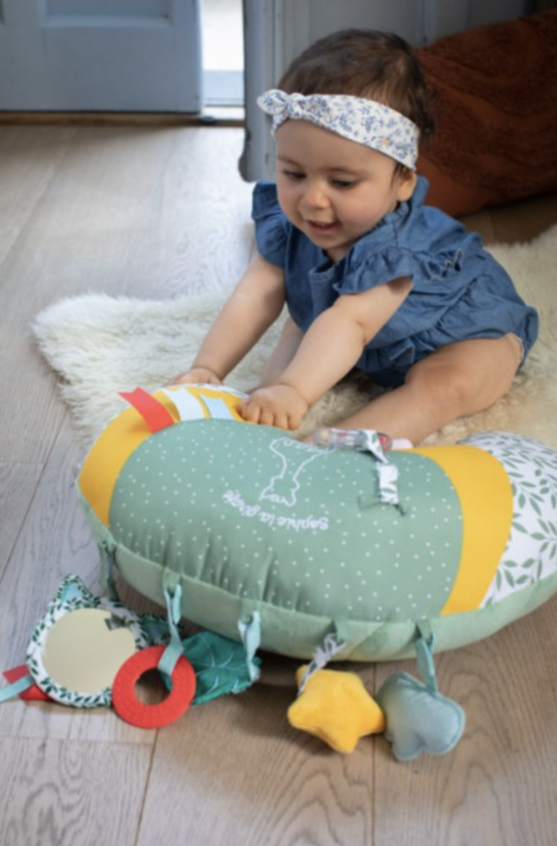 Sophie Софи Жирафчето Възглавница за Игра и Почивка Cushion Cosy Play 010411
