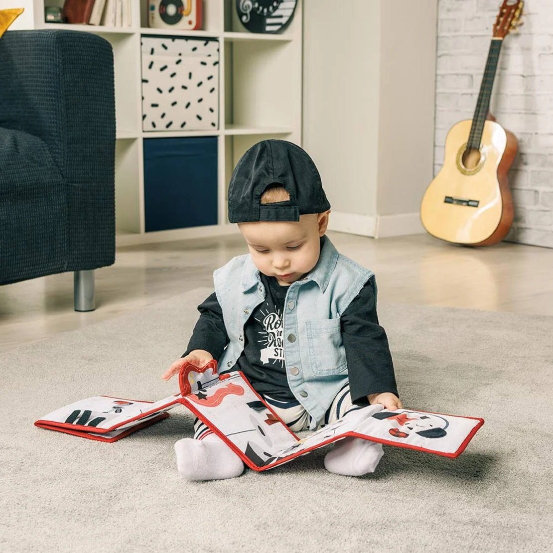 TINY LOVE Мека двулицева текстилна книжка обиколник Double Sided First Book от серията Tiny Rockers 0м+