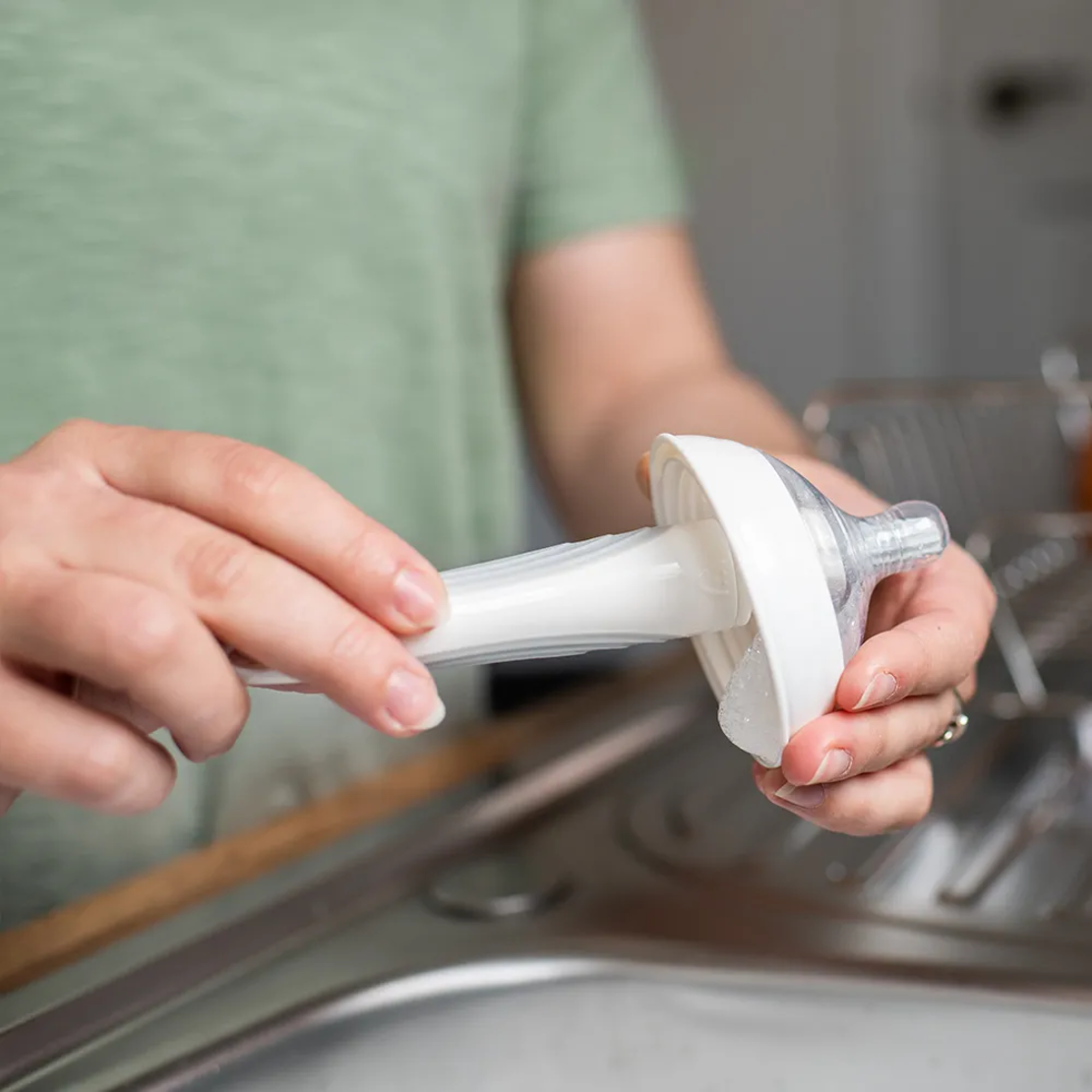 Tommee Tippee Четка за Почистване на Шишета и Биберони 2 в 1 Бяло и Сиво