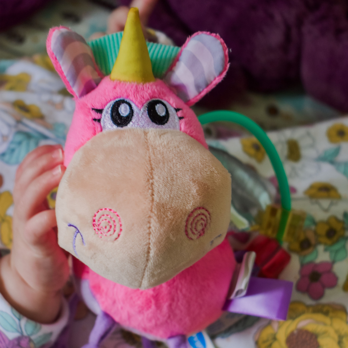 PLAYGRO ДРЪНКАЛКА КОНЧЕ ХОП ТРОП ЦВЯТ РОЗОВО 3М+