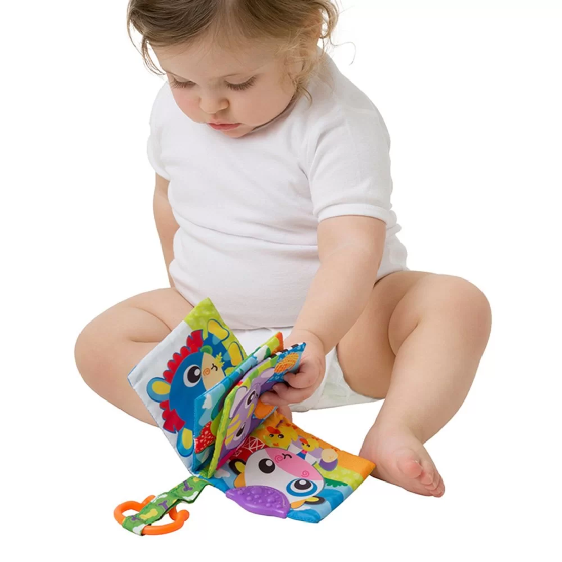 PLAYGRO ТЕКСТИЛНА КНИЖКА-ГРИЗАЛКА ДЕН ВЪВ ФЕРМАТА 3М+