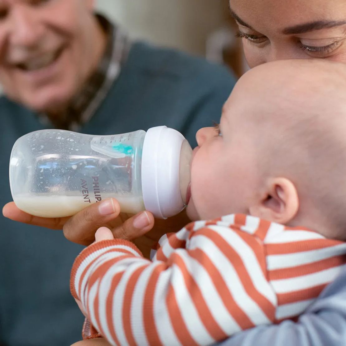 Philips Avent SCY673/01 Шише за Хранене Natural Response 260мл с клапа AirFree и Поток 3.0 с Биберон от 1м+&nbsp;