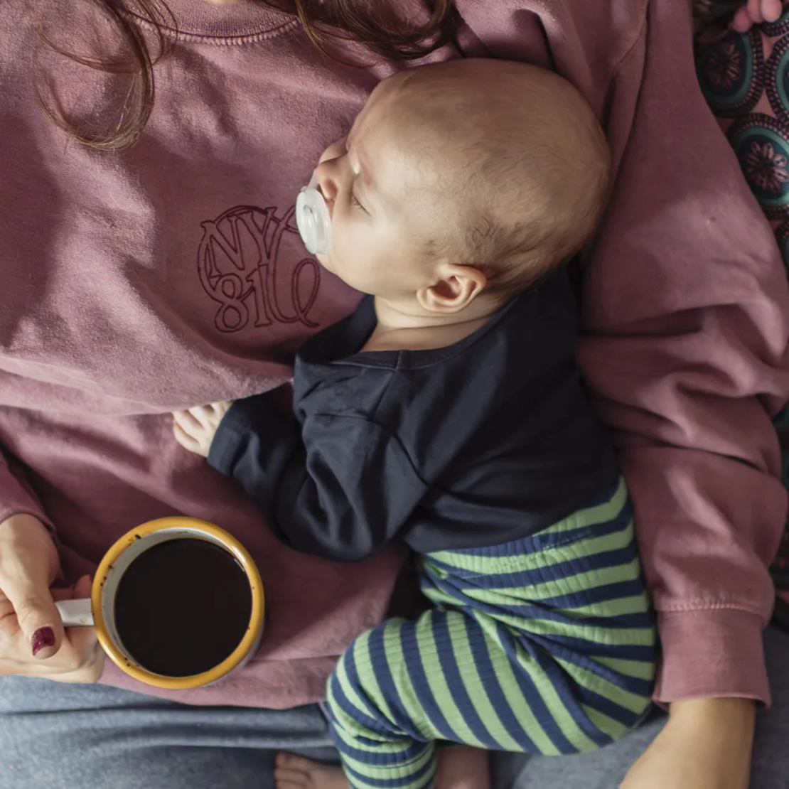 Tommee Tippee Ортодонтични Залъгалки Night Time 0-6М+ 2 Броя Сини и Светещи Дръжки