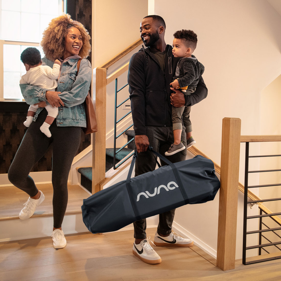 Nuna SENA Aire Charcoal Сгъваема Бебешка Кошарa
