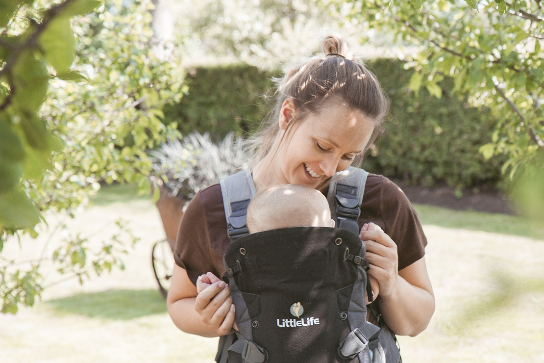  Ергономична раница за бебеносене LittleLife Acorn L14050 