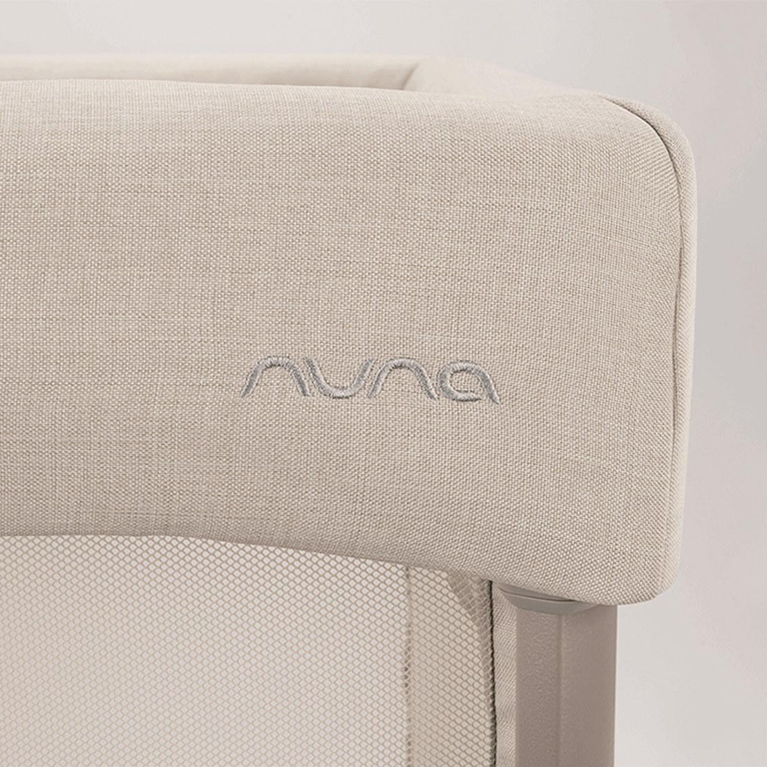 Nuna PAAL Playard Biscotti Сгъваема Детска Кошара за Пътуване