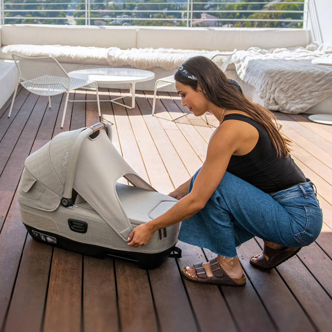 Nuna CARI Next Ocean Кош за Новородено с Опция за Столче за Кола