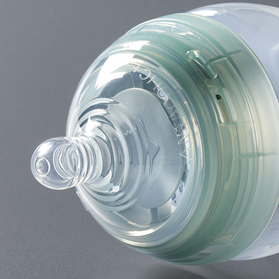 Tommee Tippee Advanced Anti-Colic Medium Flow Комплект от 2 Броя Биберони 2 капки Среден Поток за Бебета на Възраст 3+ месеца