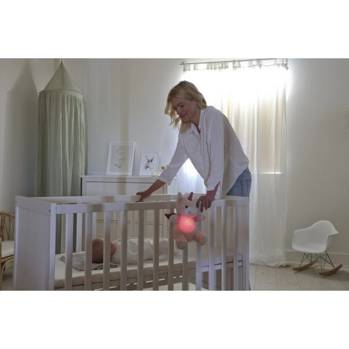 Cloud B Успокояваща Играчка за Бебе с Мелодии и Мека Светлина LoveLigh Lily the Unicorn