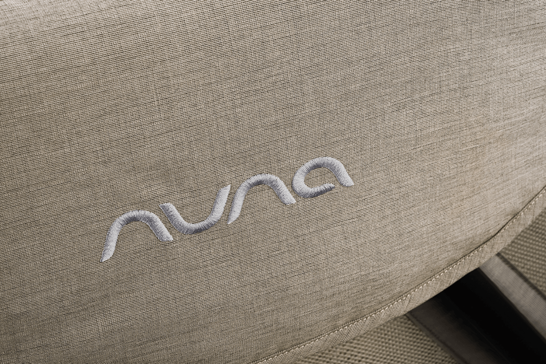 Nuna SENA Aire Hazelwood Сгъваема Бебешка Кошарa